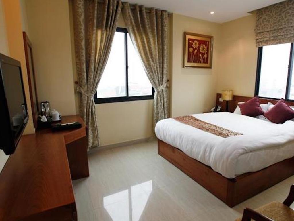 Hanoi B Hotel & Travel - 5 Mins Hoan Kiem Lake Bagian luar foto